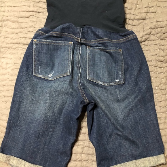 Pea in the Pod maternity size Medium Jean shorts - Picture 4 of 4